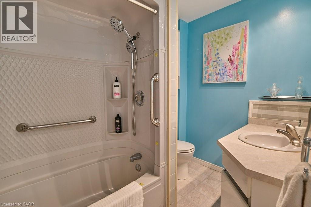 120 Wood Street, Kitchener, Ontario  N2G 2H8 - Photo 34 - 40764317