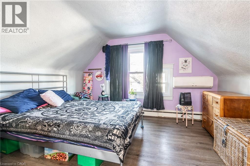 93 East 23rd Street, Hamilton, Ontario  L8V 2W7 - Photo 11 - 40764612