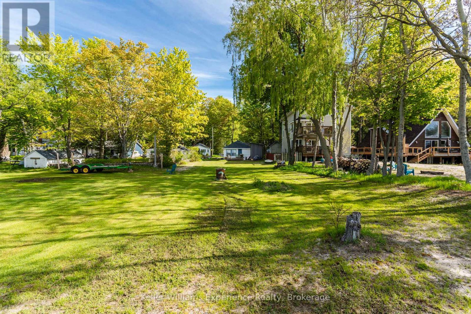 70 Wahnekewening Drive, Tiny, Ontario  L9M 0N3 - Photo 5 - S12370333
