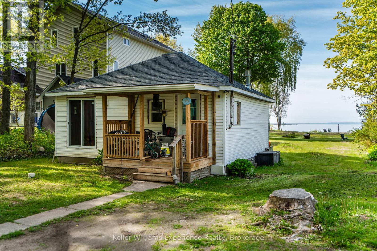 70 Wahnekewening Drive, Tiny, Ontario  L9M 0N3 - Photo 9 - S12370333