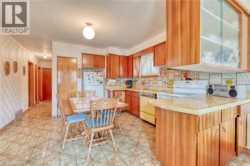 149 Luscombe Street, Hamilton, Ontario  L9A 2K2 - Photo 8 - 40763747
