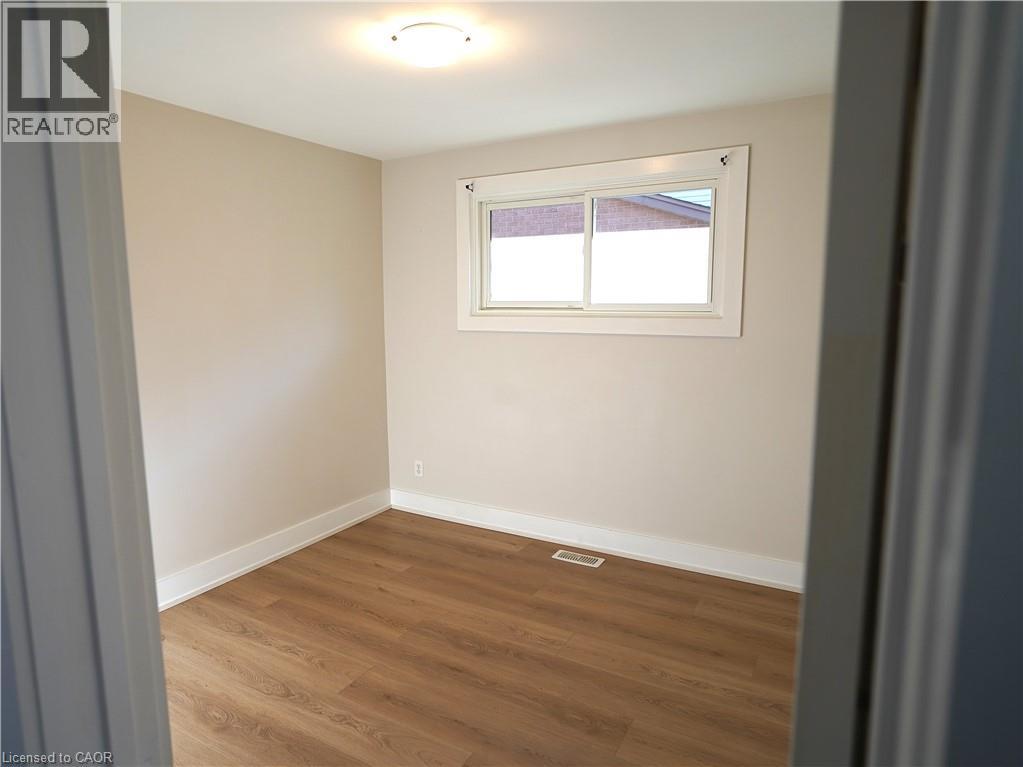 20 Sunrise Drive Unit# Upper, Kitchener, Ontario  N2B 3B4 - Photo 13 - 40762772