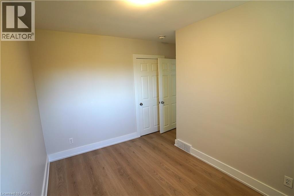 20 Sunrise Drive Unit# Upper, Kitchener, Ontario  N2B 3B4 - Photo 14 - 40762772