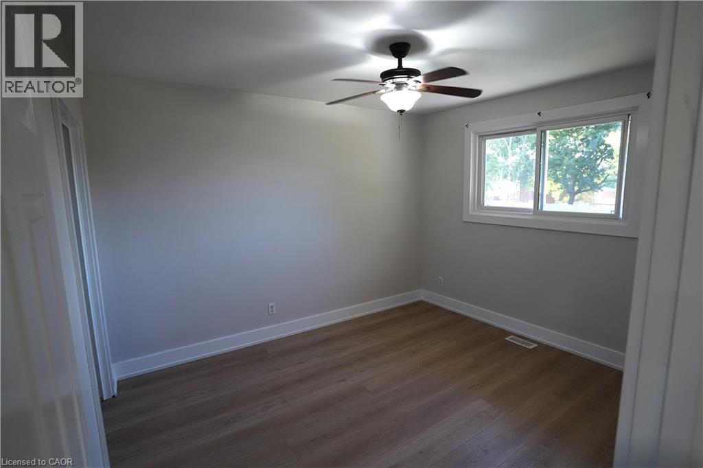 20 Sunrise Drive Unit# Upper, Kitchener, Ontario  N2B 3B4 - Photo 15 - 40762772