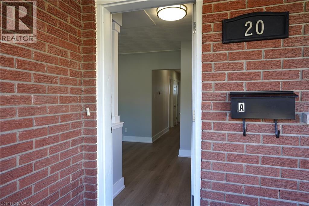 20 Sunrise Drive Unit# Upper, Kitchener, Ontario  N2B 3B4 - Photo 4 - 40762772