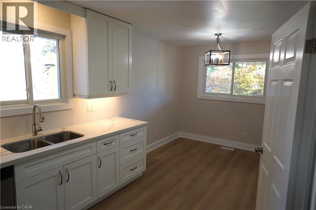 20 Sunrise Drive Unit# Upper, Kitchener, Ontario  N2B 3B4 - Photo 6 - 40762772