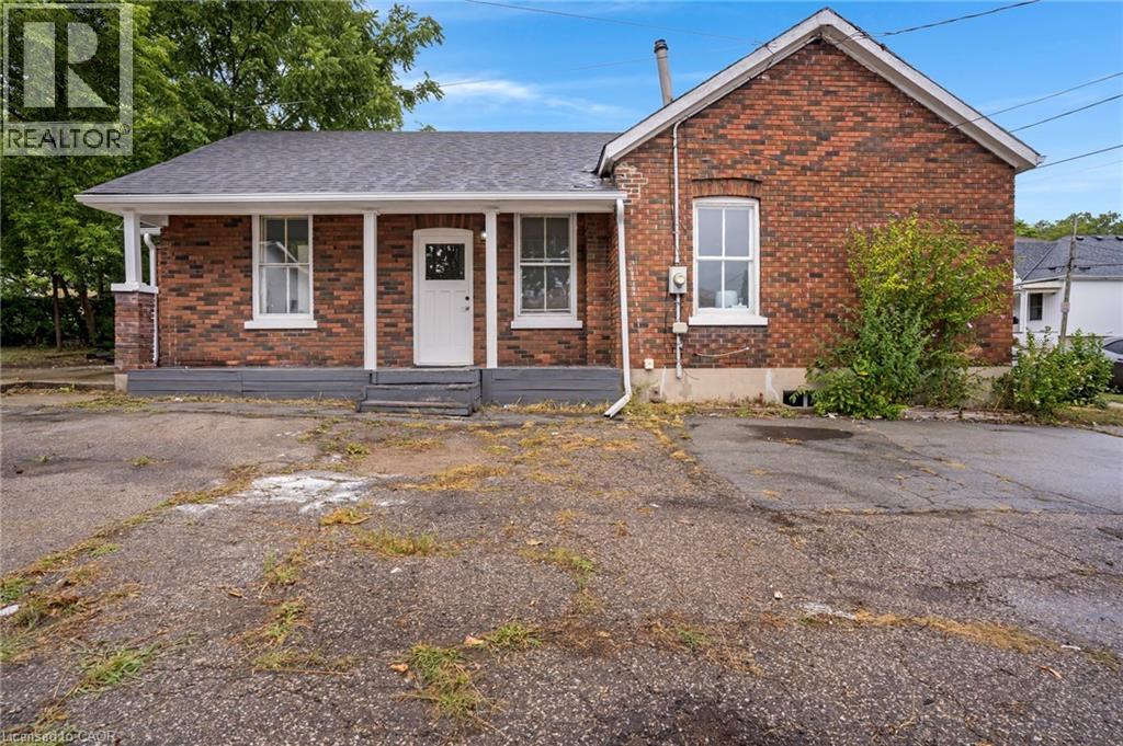 32 NIAGARA Street, Brantford, Ontario