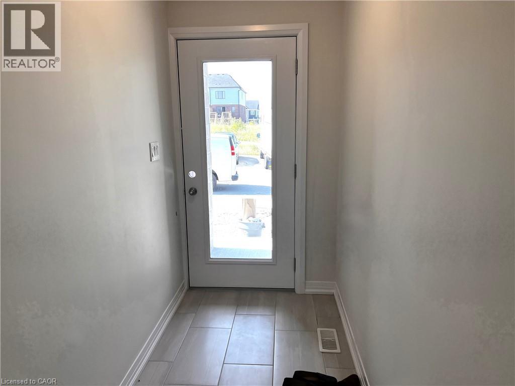 261 Woodbine Avenue Unit# F001, Kitchener, Ontario  N2R 0S7 - Photo 5 - 40764641