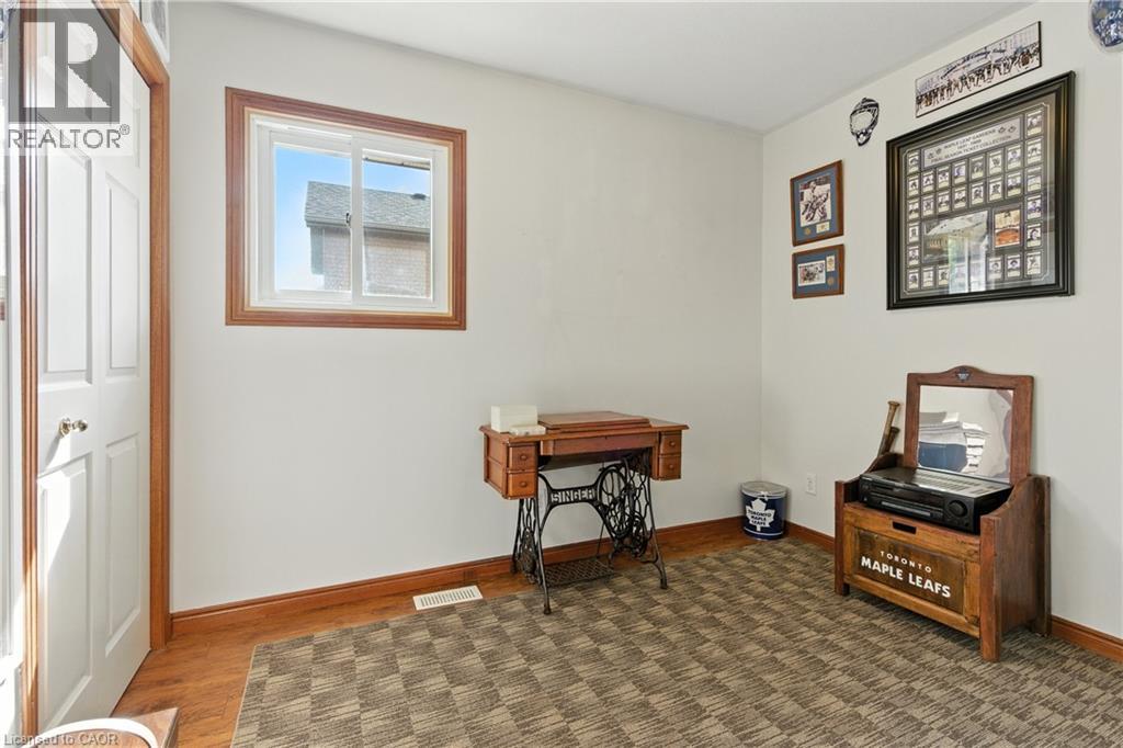 26 Adelaide Avenue, Brantford, Ontario  N3S 7H4 - Photo 13 - 40764183
