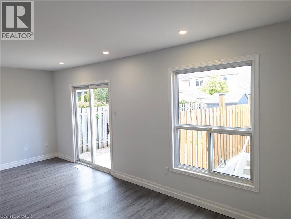 507 Highbrook Court Unit# 1, Kitchener, Ontario  N2E 3P4 - Photo 6 - 40762417