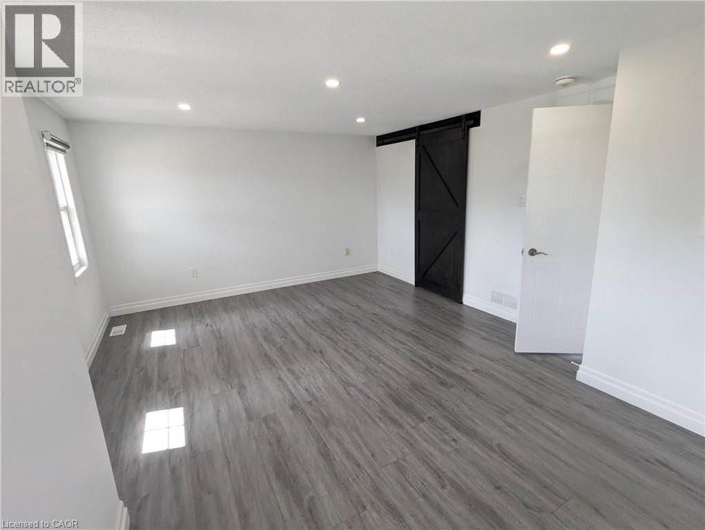507 Highbrook Court Unit# 1, Kitchener, Ontario  N2E 3P4 - Photo 9 - 40762417