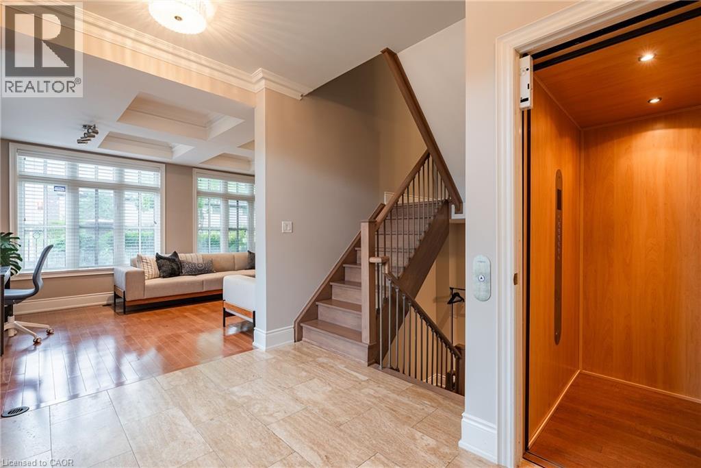 131 Brock Street, Oakville, Ontario  L6K 0A2 - Photo 2 - 40764665