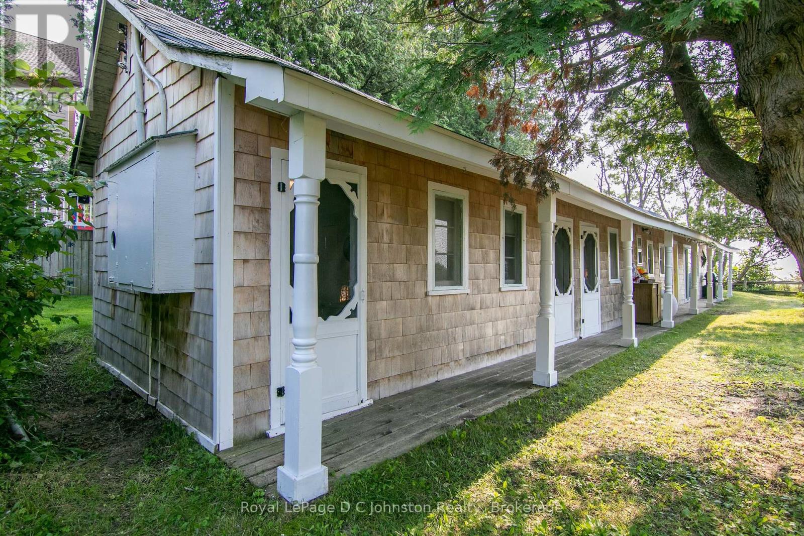 105 5th Avenue S, Native Leased Lands, Ontario  N0H 2L0 - Photo 20 - X12370783