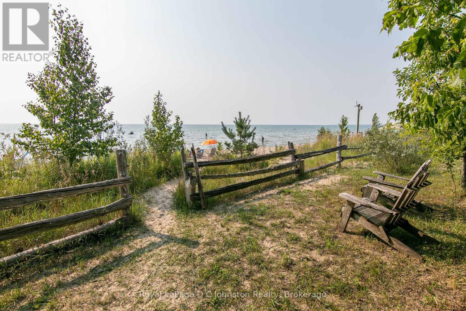 105 5th Avenue S, Native Leased Lands, Ontario  N0H 2L0 - Photo 3 - X12370783