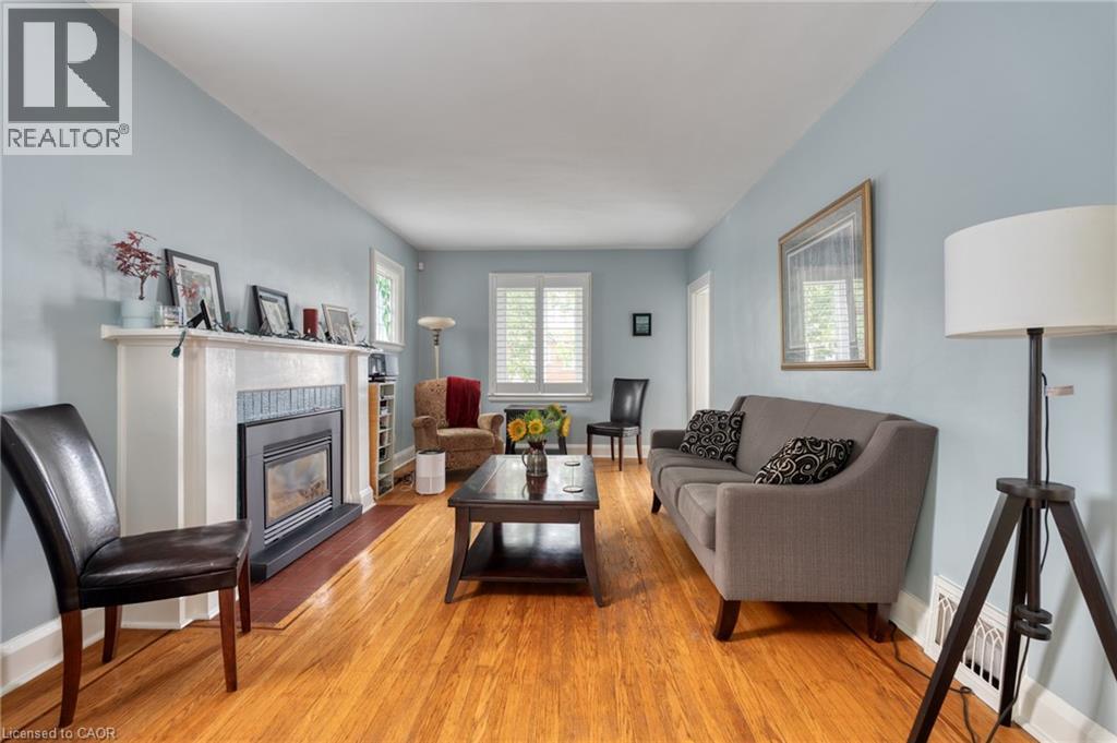 33 East 12th Street, Hamilton, Ontario  L9A 3X2 - Photo 7 - 40764710