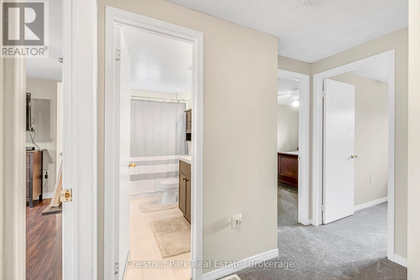 204 Hickling Trail, Barrie, Ontario  L4M 5X4 - Photo 19 - S12370831
