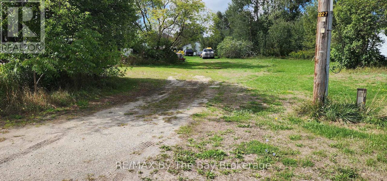 212 Beech Street, Clearview, Ontario  L0M 1S0 - Photo 3 - S12370858