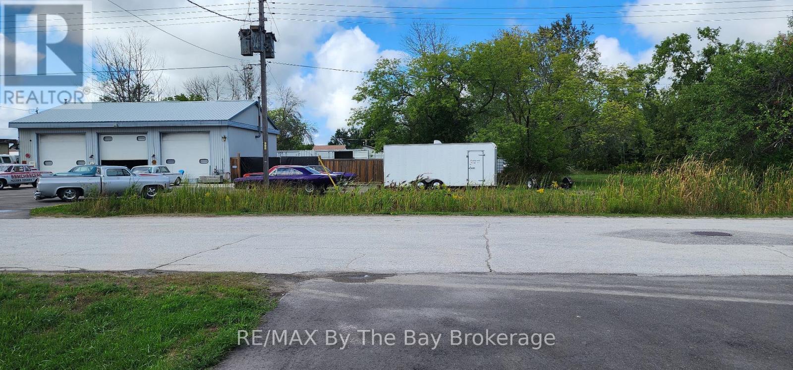 212 Beech Street, Clearview, Ontario  L0M 1S0 - Photo 5 - S12370858