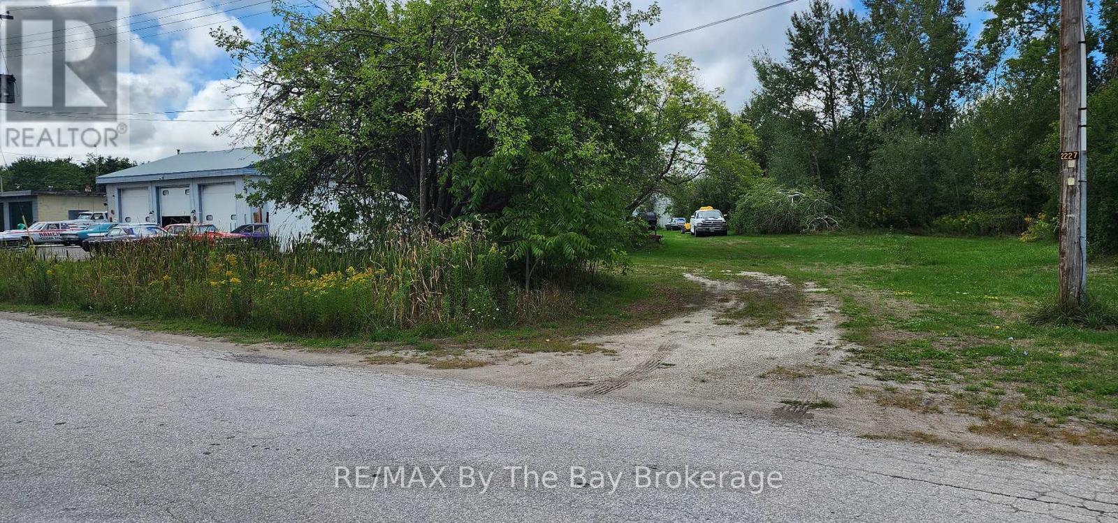 212 Beech Street, Clearview, Ontario  L0M 1S0 - Photo 6 - S12370858