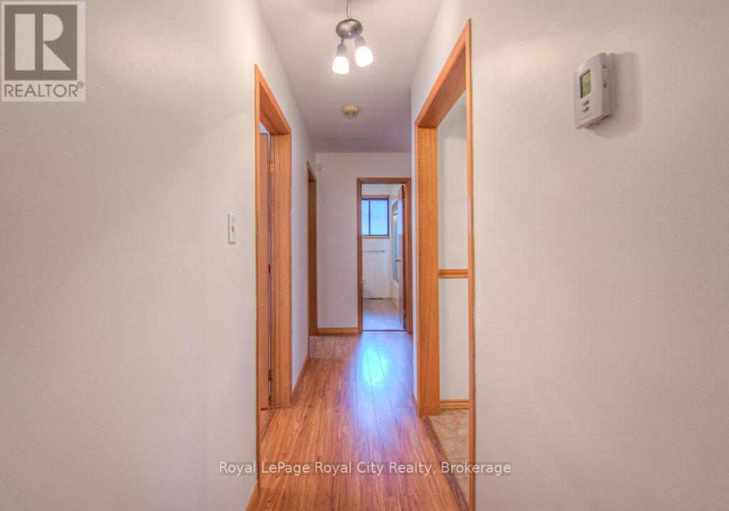 36 Argyle Drive, Guelph, Ontario  N1G 2P2 - Photo 17 - X12370806