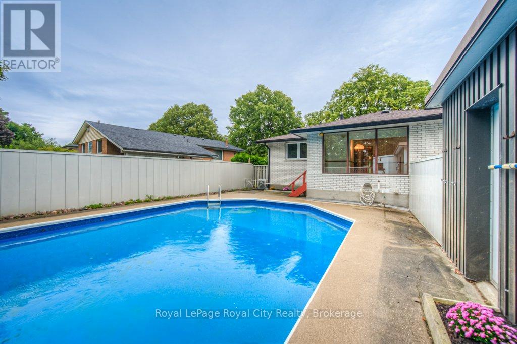 36 Argyle Drive, Guelph, Ontario  N1G 2P2 - Photo 37 - X12370806