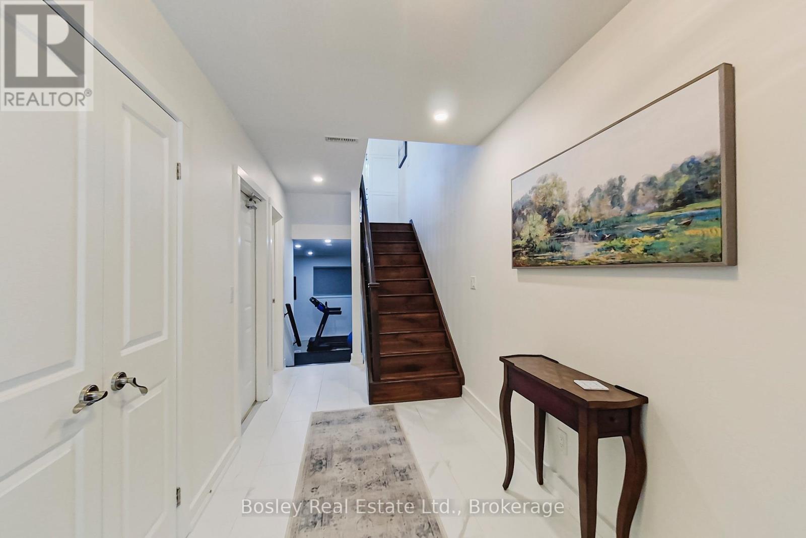 8 - 104 Farmgate Road, Blue Mountains, Ontario  L9Y 0L7 - Photo 2 - X12370837