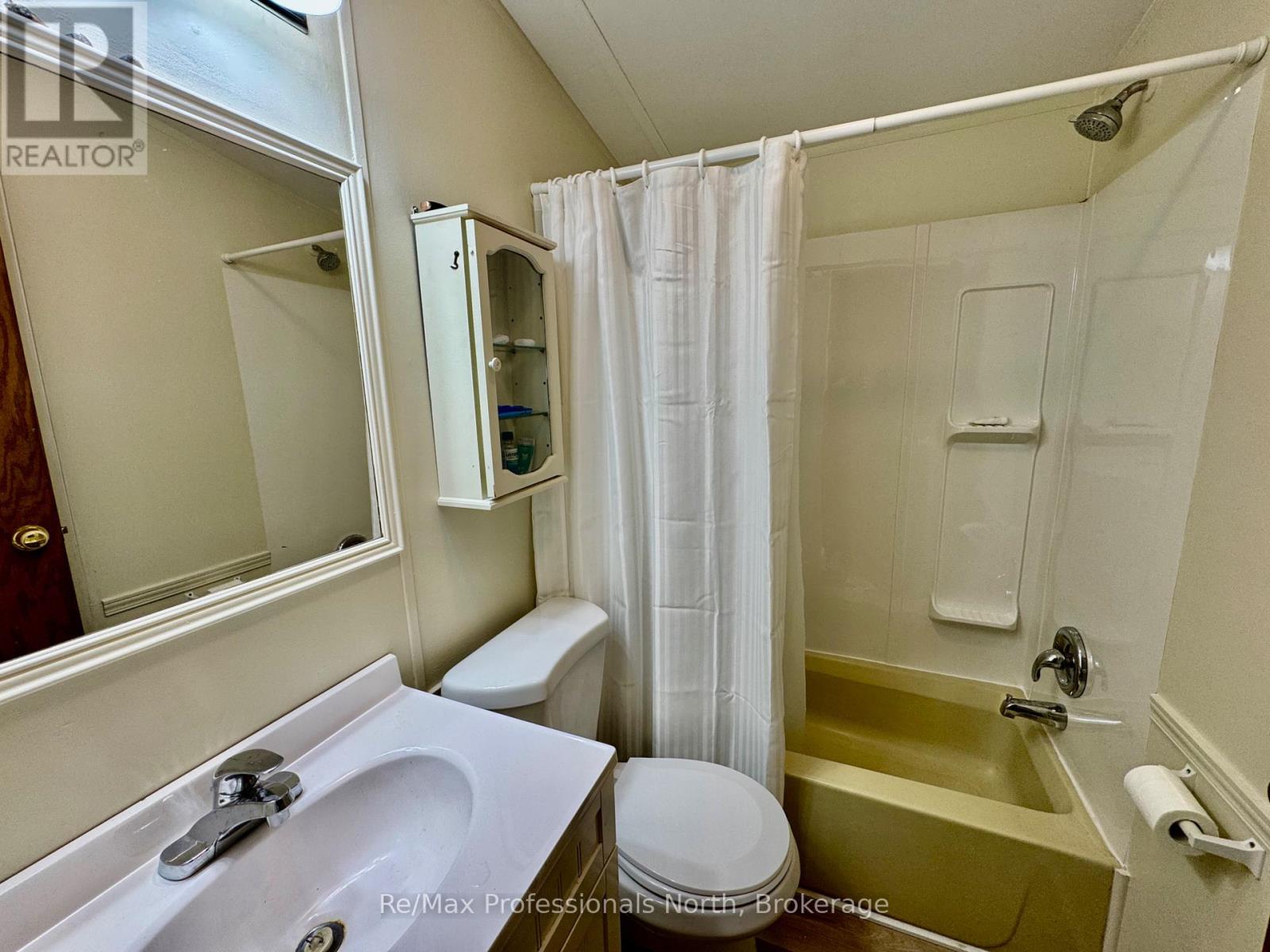 45 - 1007 Racoon Road, Gravenhurst, Ontario  P1P 1R1 - Photo 10 - X12370896