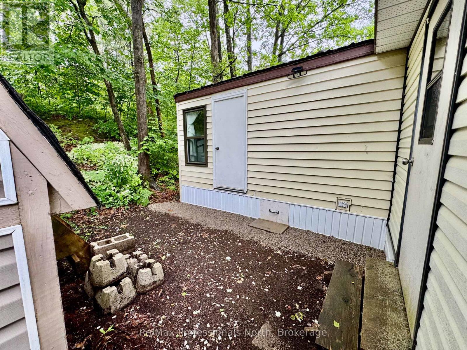 45 - 1007 Racoon Road, Gravenhurst, Ontario  P1P 1R1 - Photo 18 - X12370896