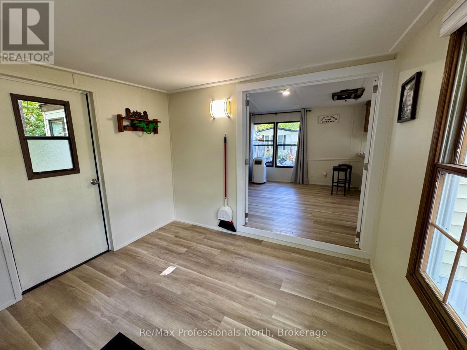 45 - 1007 Racoon Road, Gravenhurst, Ontario  P1P 1R1 - Photo 3 - X12370896