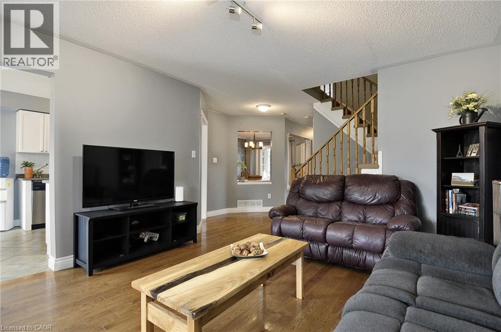 423 Langlaw Drive, Cambridge, Ontario  N1P 1H3 - Photo 5 - 40764484