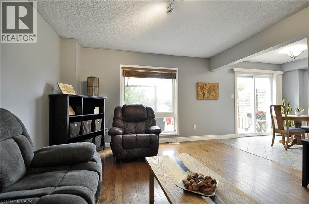 423 Langlaw Drive, Cambridge, Ontario  N1P 1H3 - Photo 8 - 40764484