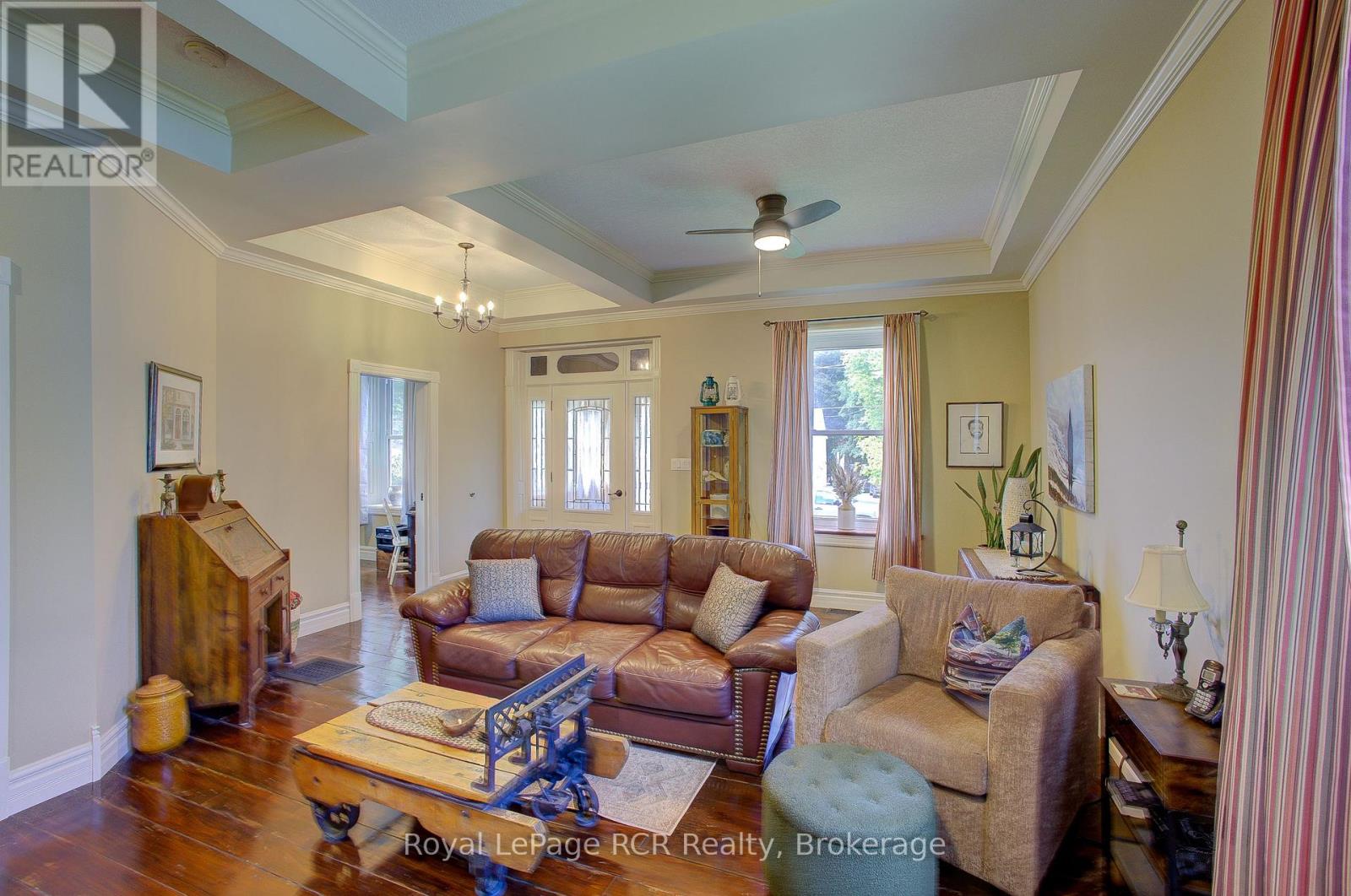 134 Frederick Street E, Wellington North, Ontario  N0G 1A0 - Photo 11 - X12370903