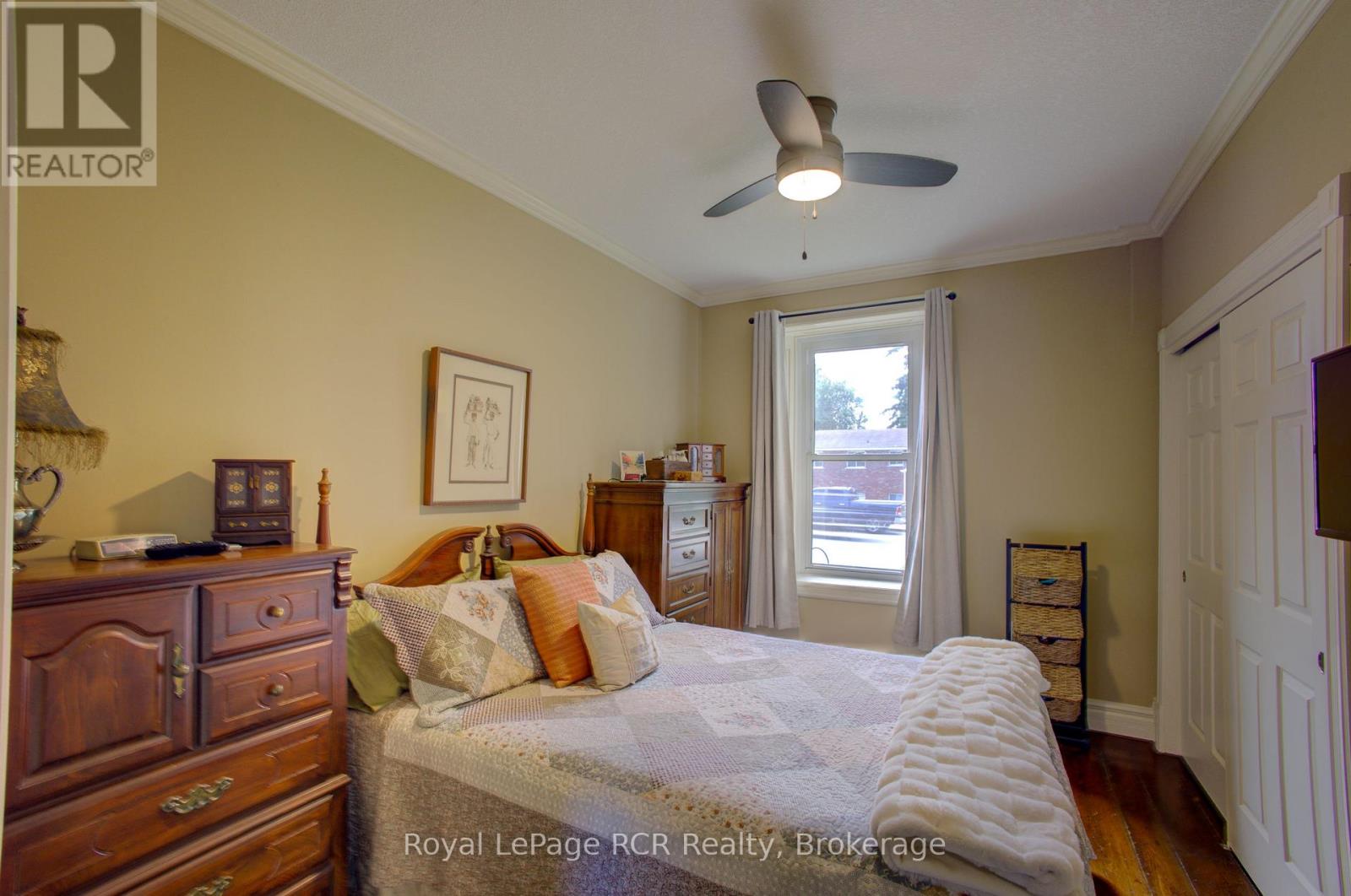 134 Frederick Street E, Wellington North, Ontario  N0G 1A0 - Photo 16 - X12370903