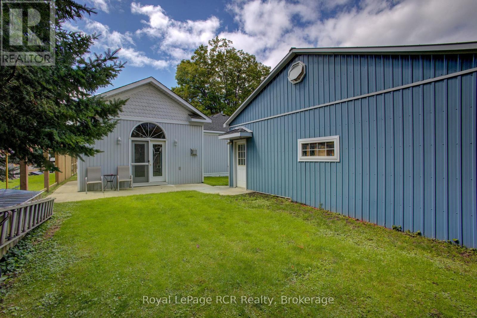 134 Frederick Street E, Wellington North, Ontario  N0G 1A0 - Photo 28 - X12370903