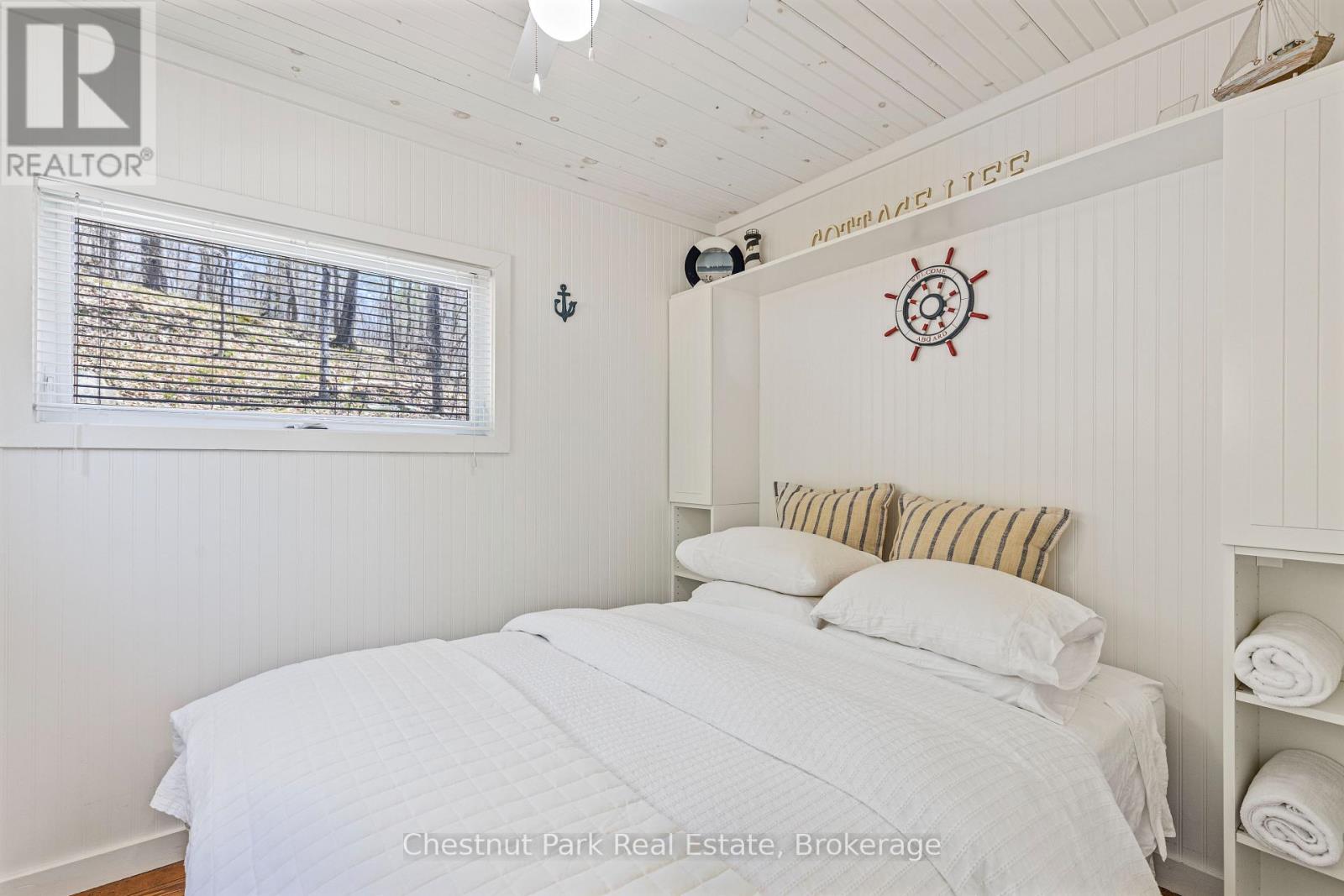 1017 Dark Bay Road, Muskoka Lakes, Ontario  P0C 1A0 - Photo 17 - X12370948