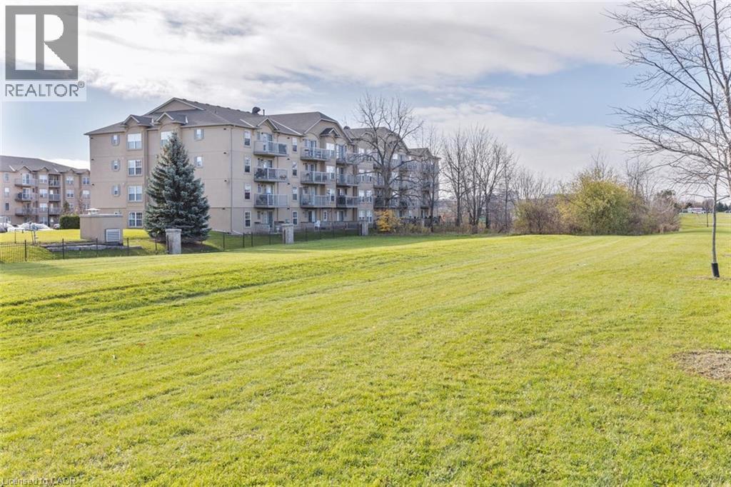 1490 BISHOPS Gate Unit# 314, Oakville, Ontario