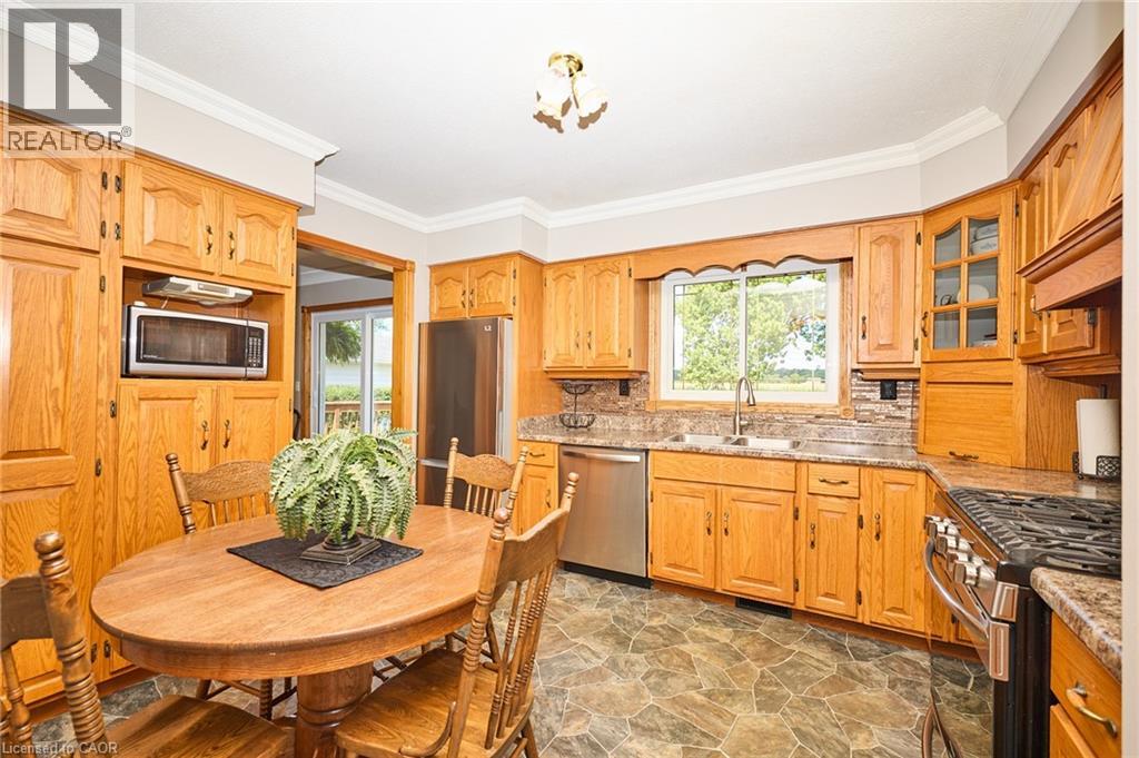2785 Lakeshore Road, Dunnville, Ontario  N1A 2W8 - Photo 14 - 40764453