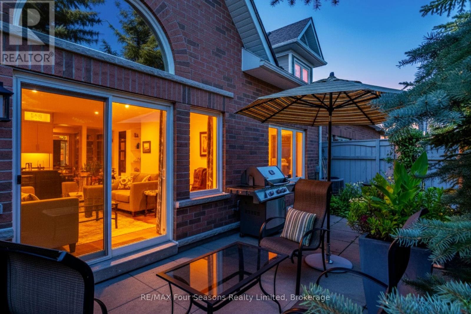 13 Westmount Mews, Collingwood, Ontario  L9Y 0J9 - Photo 5 - S12370953