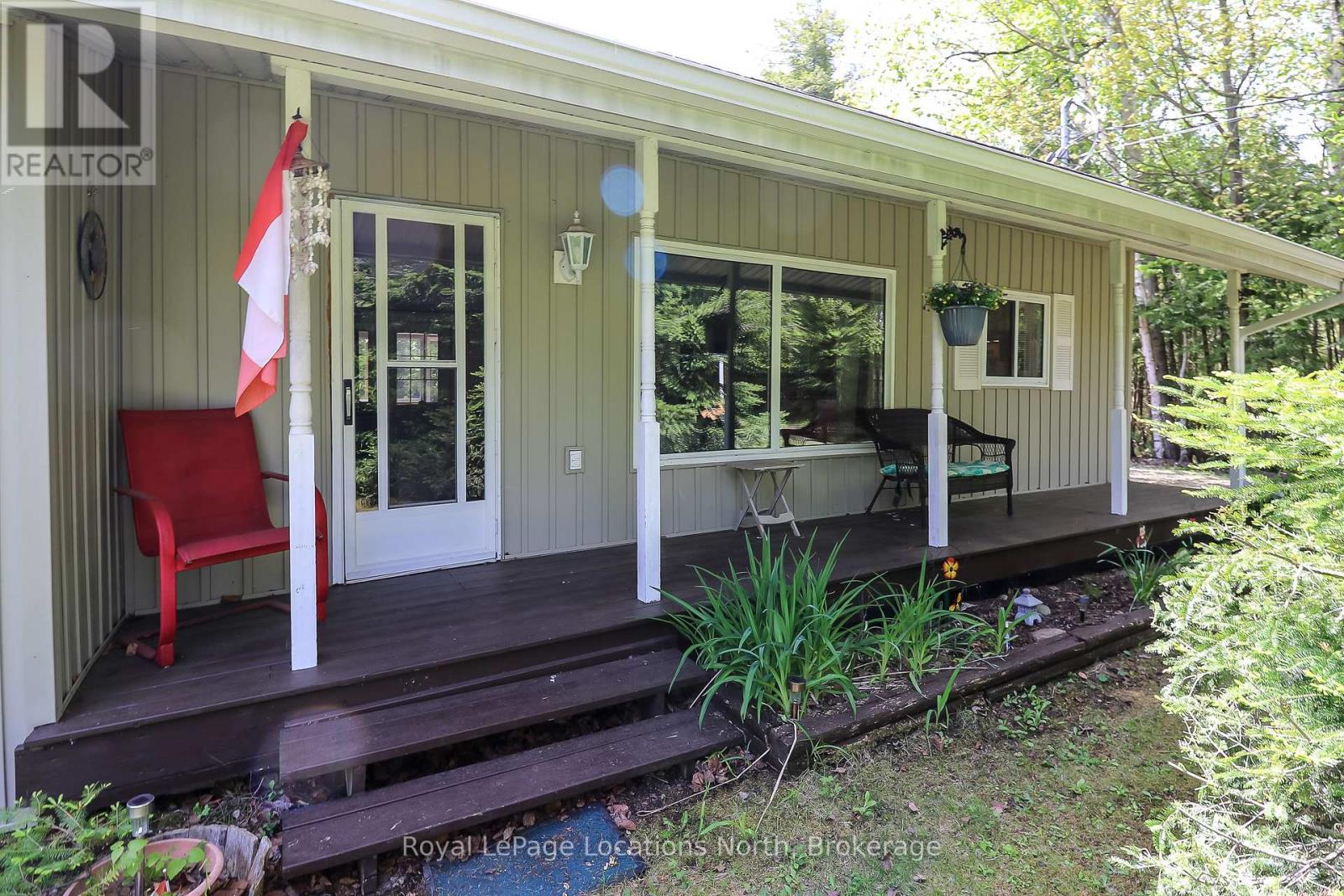 2198 Champlain Road, Tiny, Ontario  L9M 0C4 - Photo 24 - S12371050