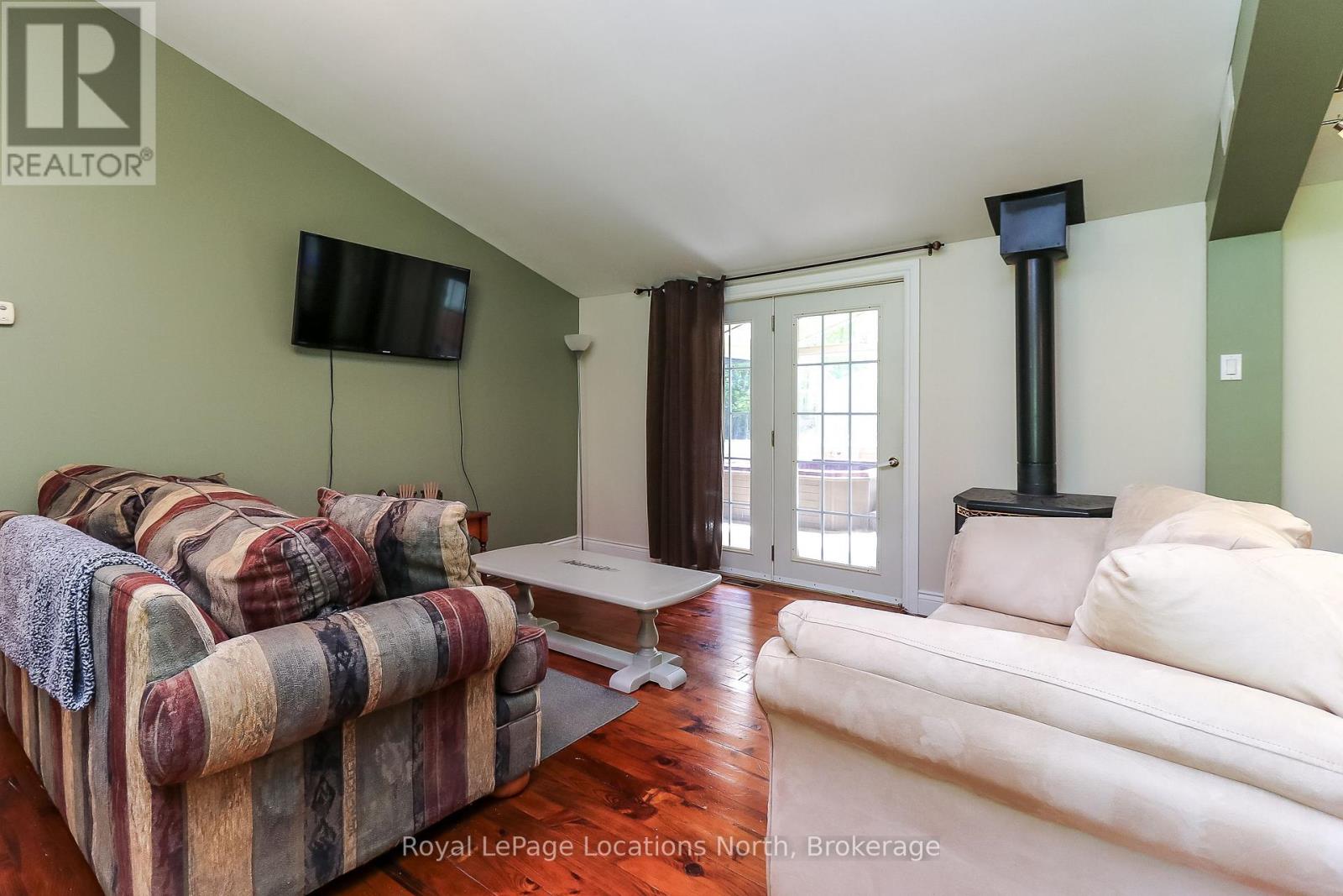 2198 Champlain Road, Tiny, Ontario  L9M 0C4 - Photo 6 - S12371050