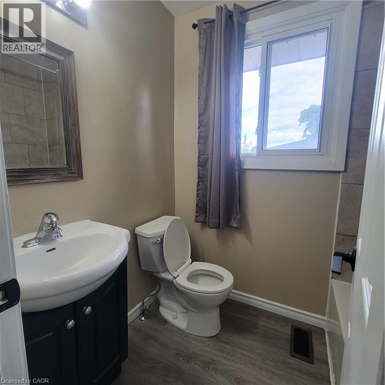 809 Walter Street Unit# B, Cambridge, Ontario  N3H 4P5 - Photo 18 - 40764511