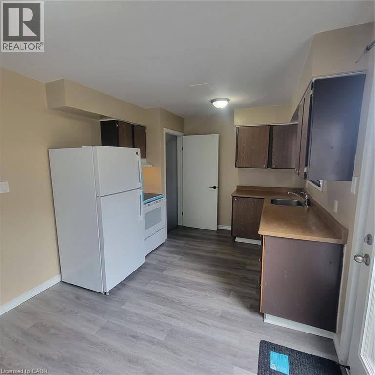 809 Walter Street Unit# B, Cambridge, Ontario  N3H 4P5 - Photo 6 - 40764511
