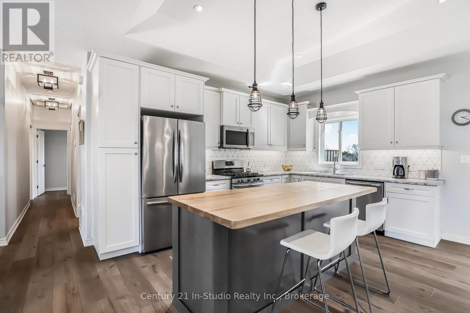 202 Meredith Way, Chatsworth, Ontario  N0H 1G0 - Photo 27 - X12370962