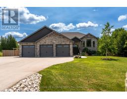 202 MEREDITH WAY, Chatsworth, Ontario