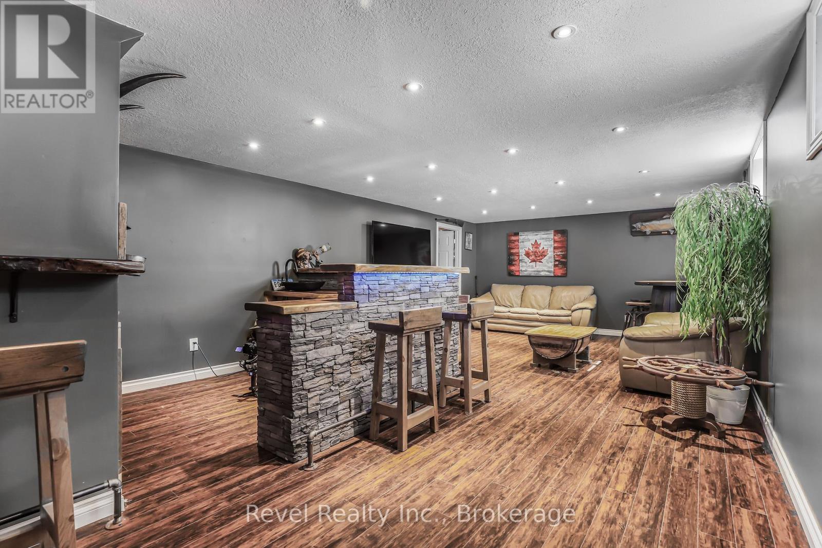 786 8th Street E, Owen Sound, Ontario  N4K 1L9 - Photo 35 - X12371080