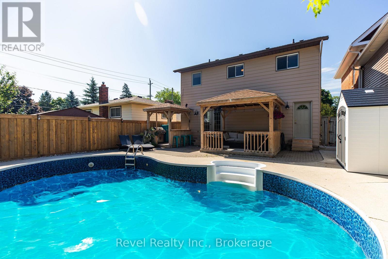 786 8th Street E, Owen Sound, Ontario  N4K 1L9 - Photo 4 - X12371080