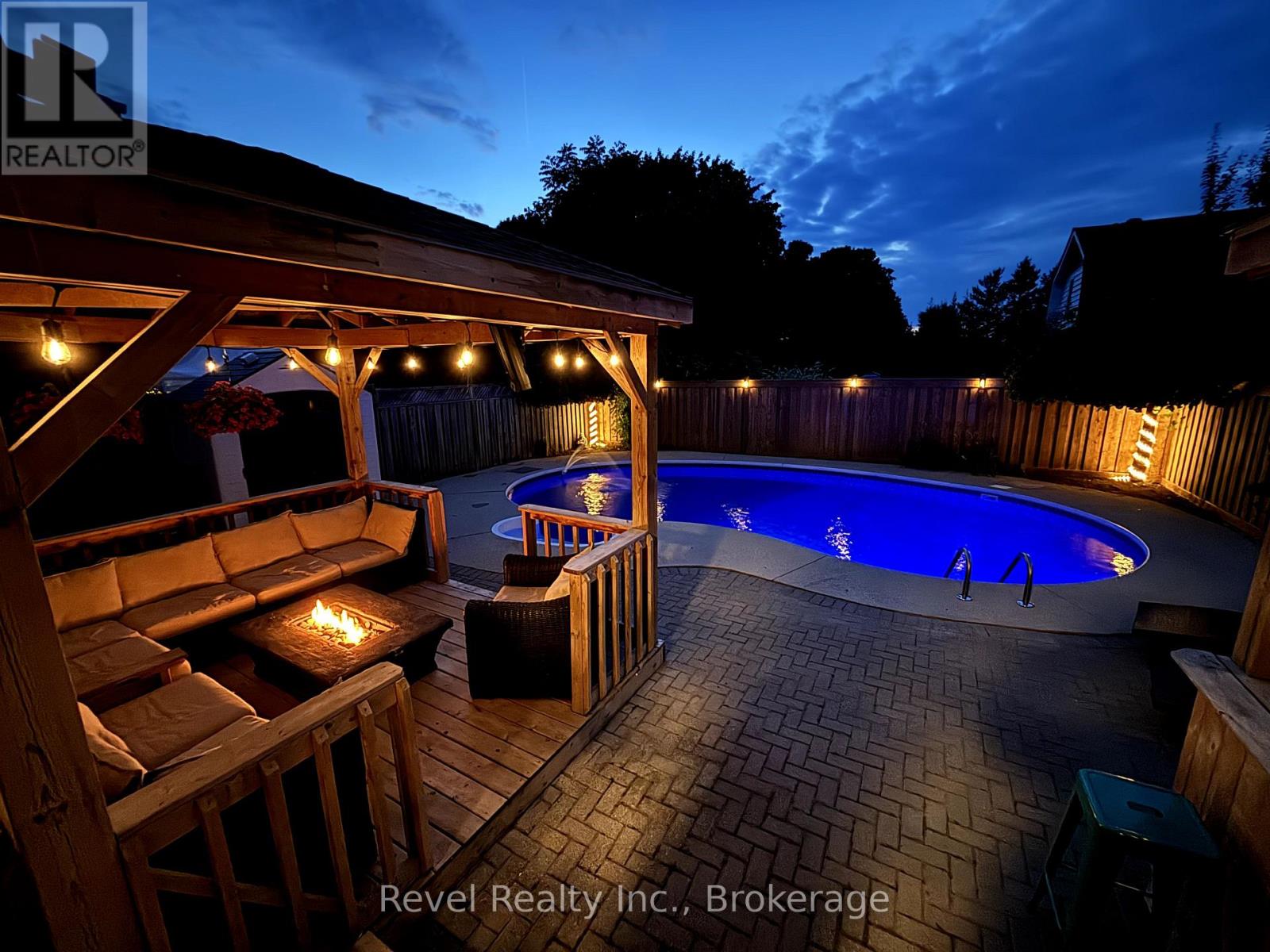 786 8th Street E, Owen Sound, Ontario  N4K 1L9 - Photo 44 - X12371080