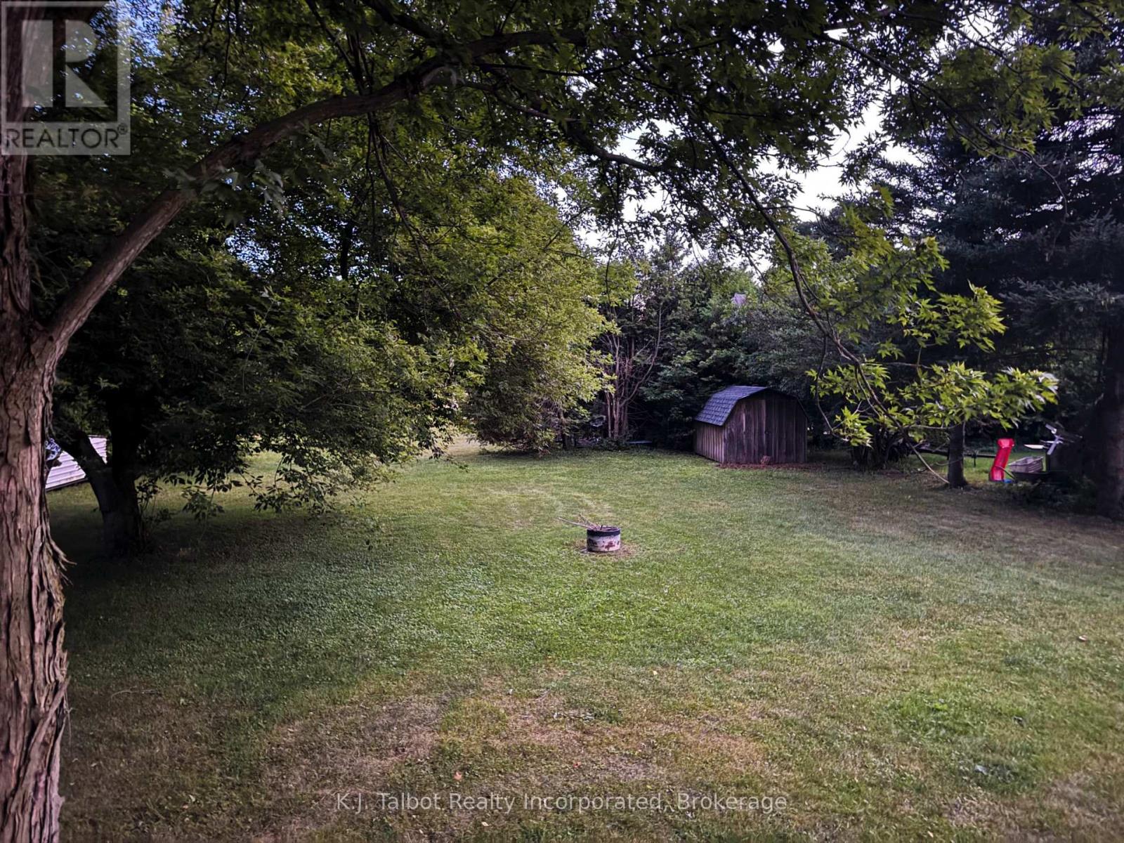 78 Dunedin Drive, Huron East, Ontario  N0G 1H0 - Photo 40 - X12371255
