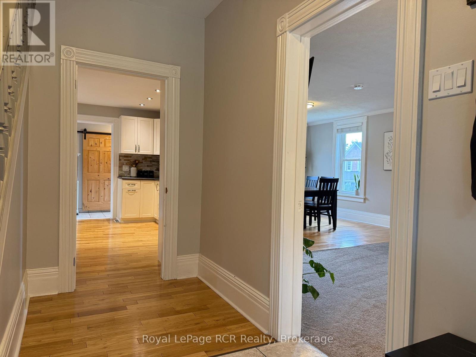 312 18th Street W, Owen Sound, Ontario  N4K 4C1 - Photo 4 - X12371269