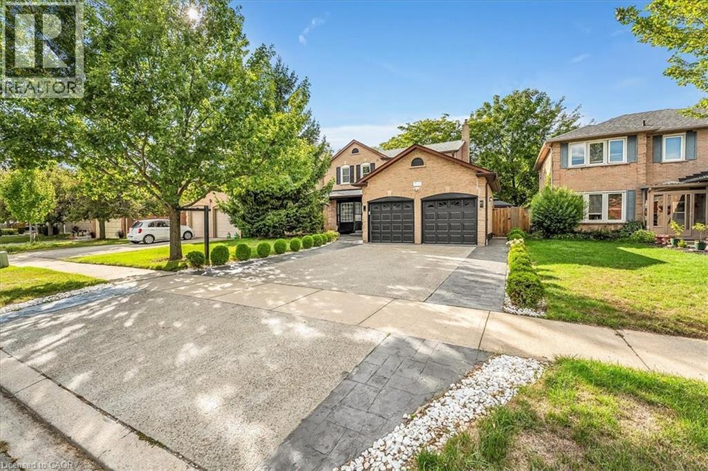 301 O'donoghue Avenue, Oakville, Ontario  L6H 3W5 - Photo 2 - 40764759